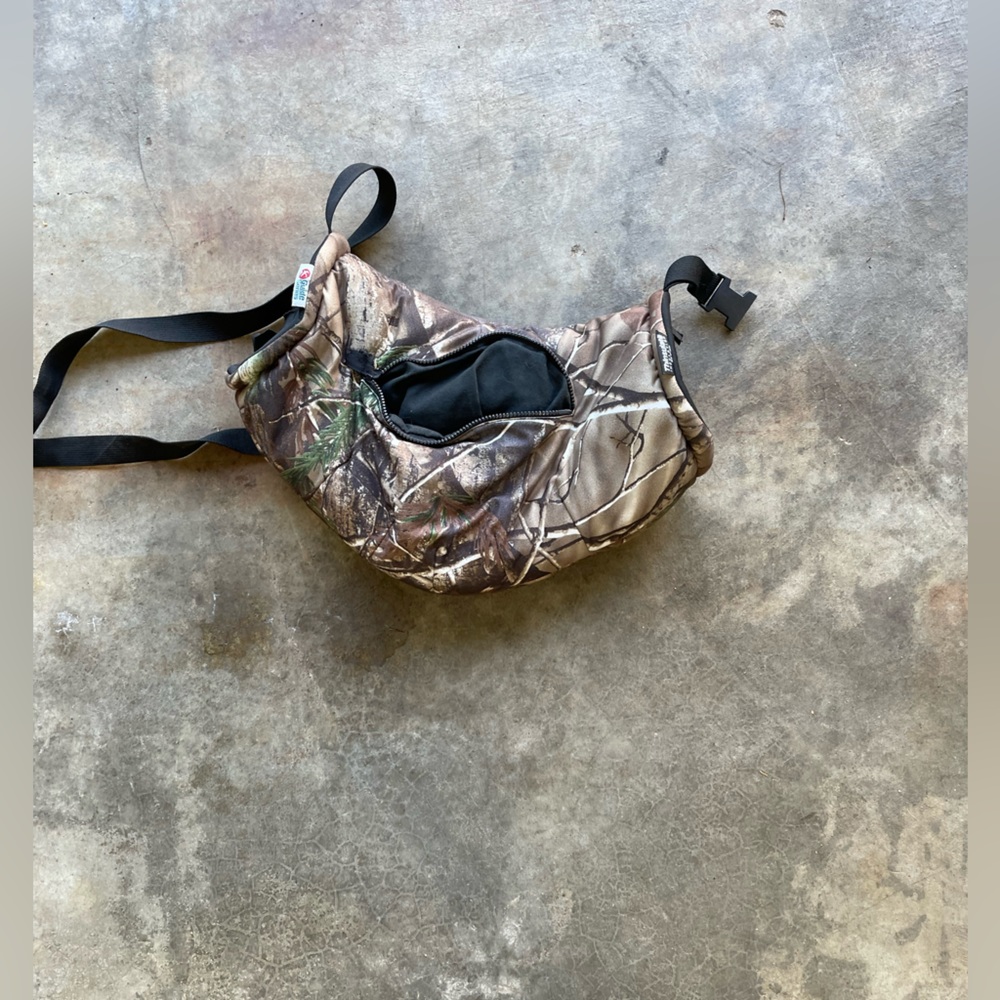 Gander Mountain insulated muff for hunting